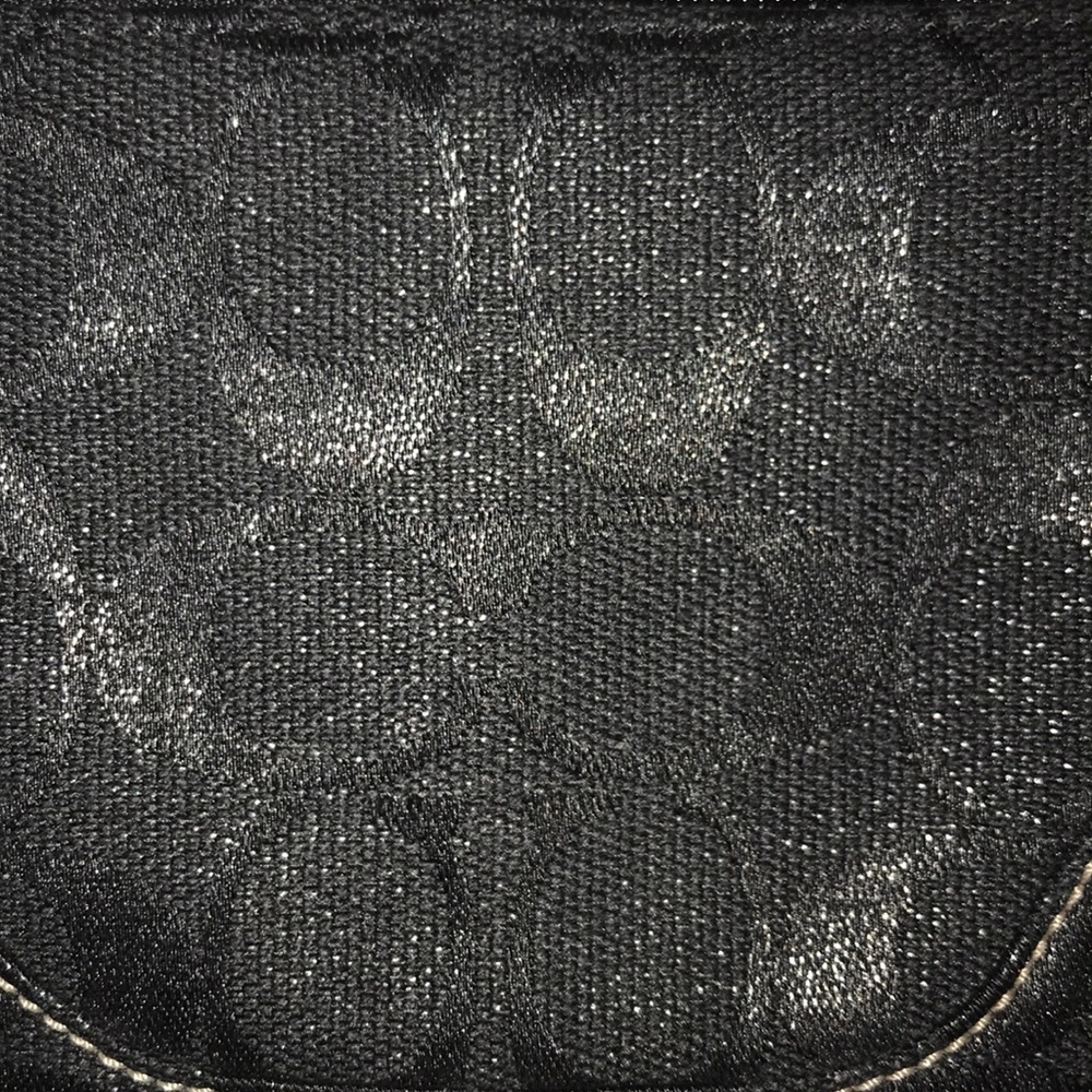 Coach wristlet - Picture 3 of 6